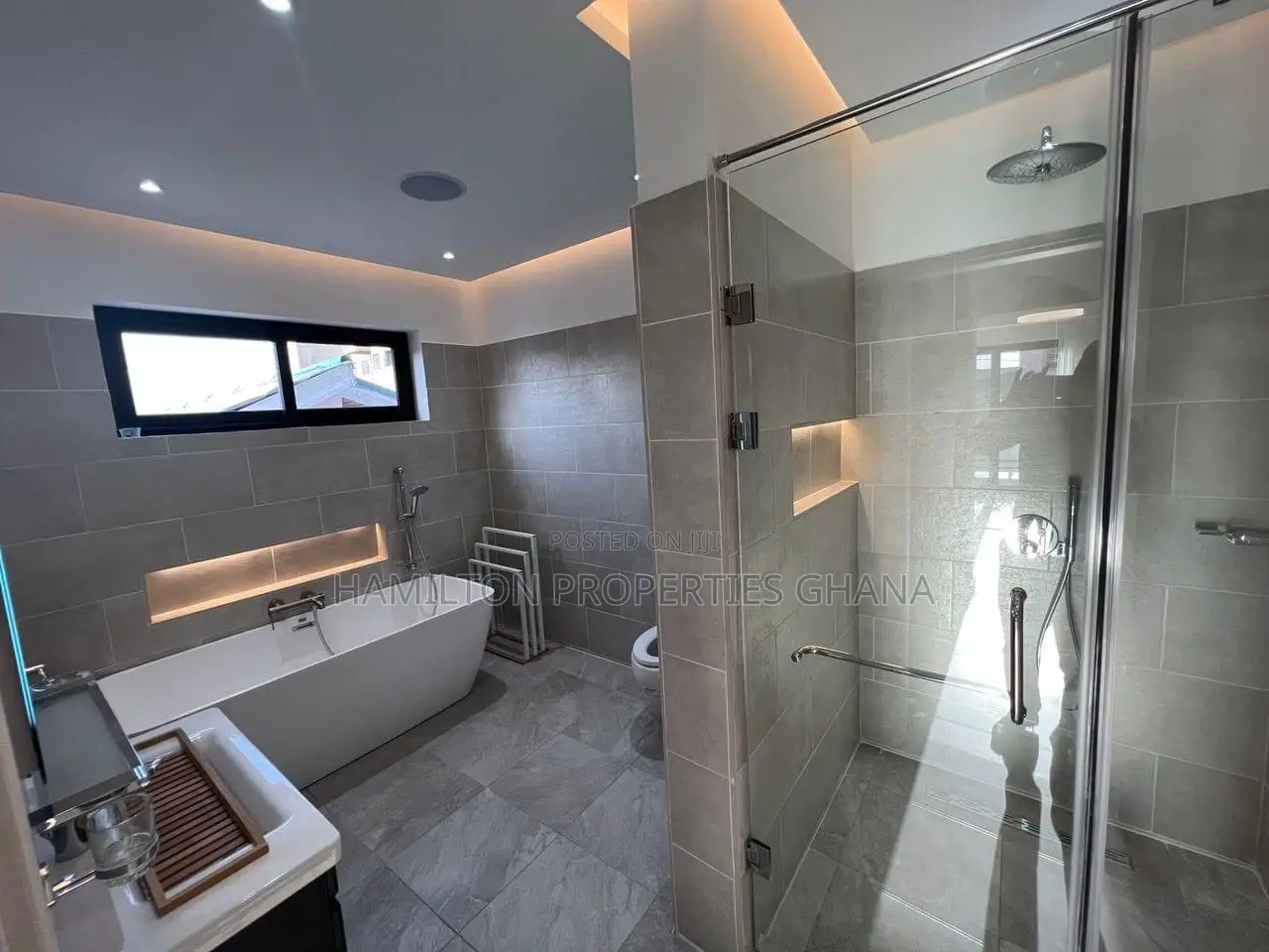 4bdrm House in East Legon for sale
