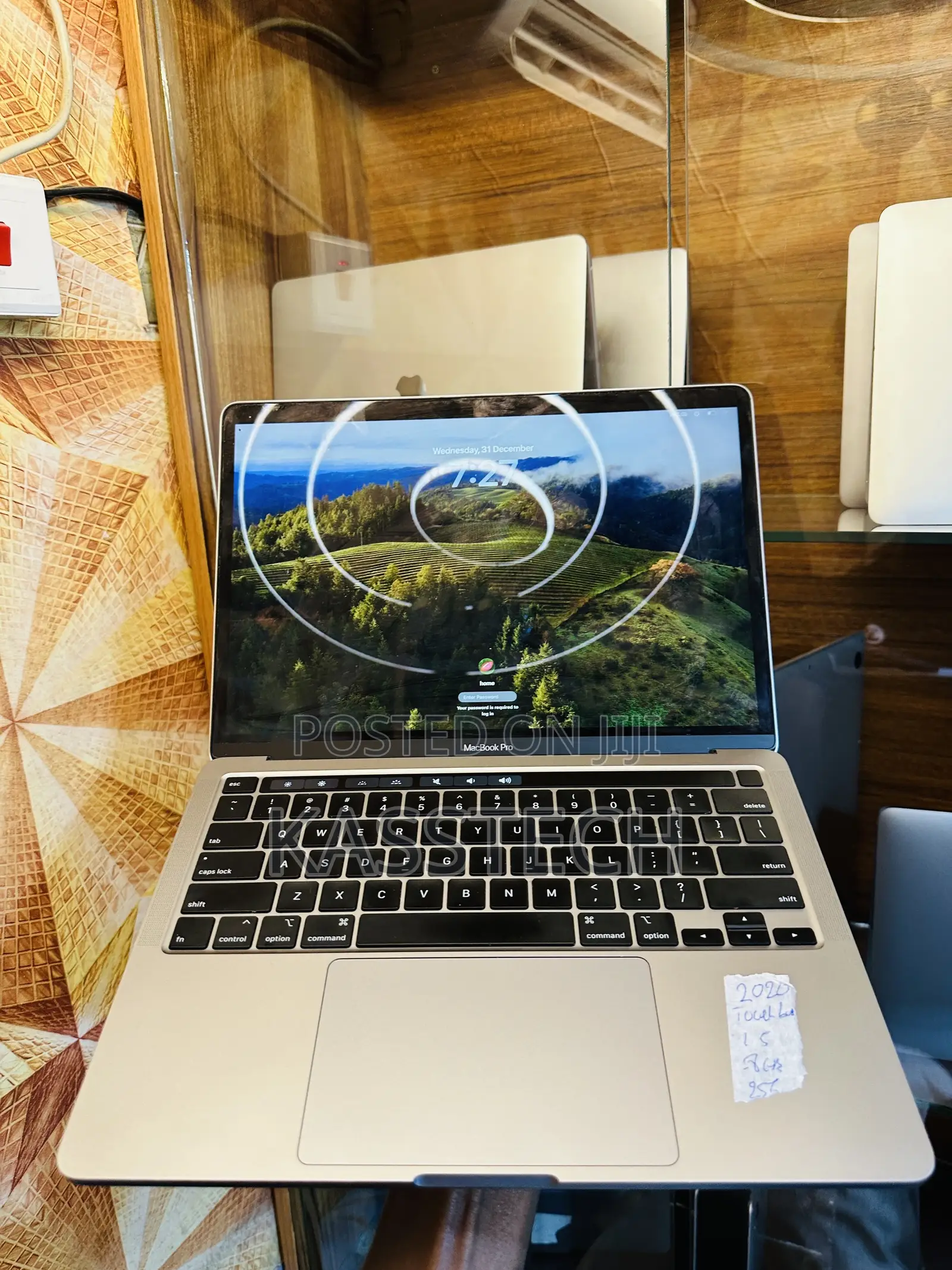 Laptop Apple MacBook Pro 2020 8GB Intel Core I5 SSD 256GB