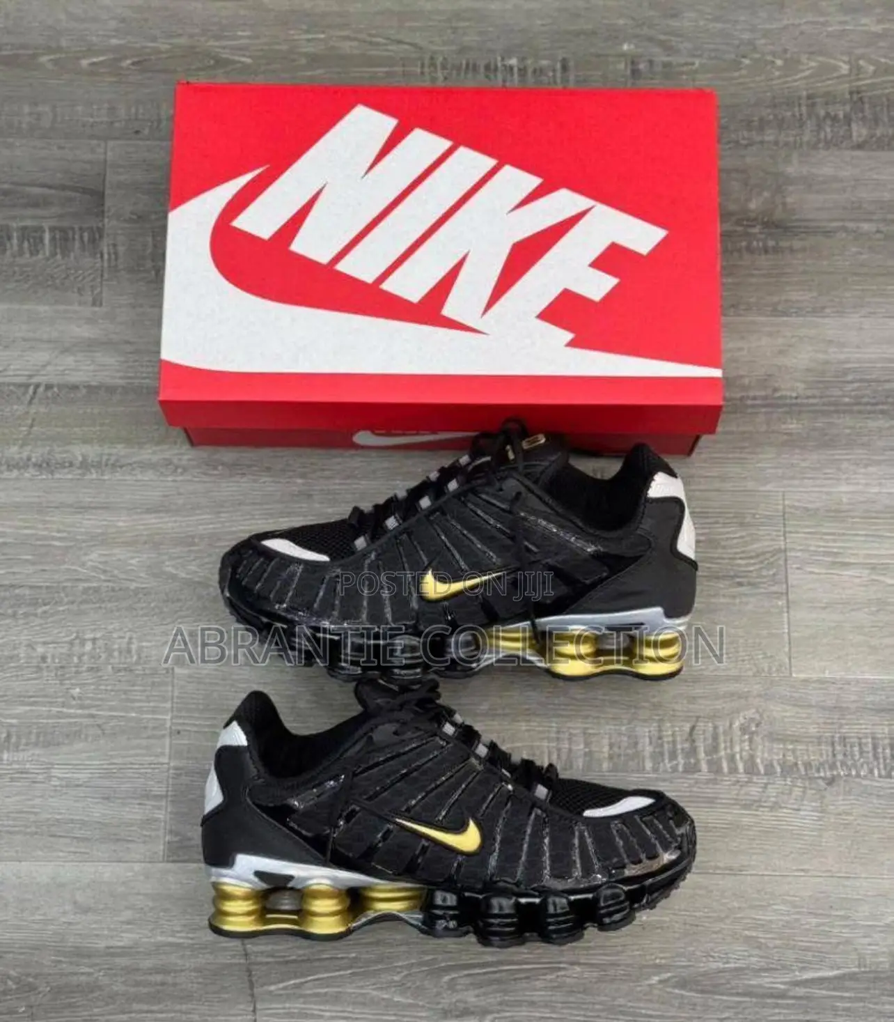 Nike Shox Tl Black/Gold Sneaker