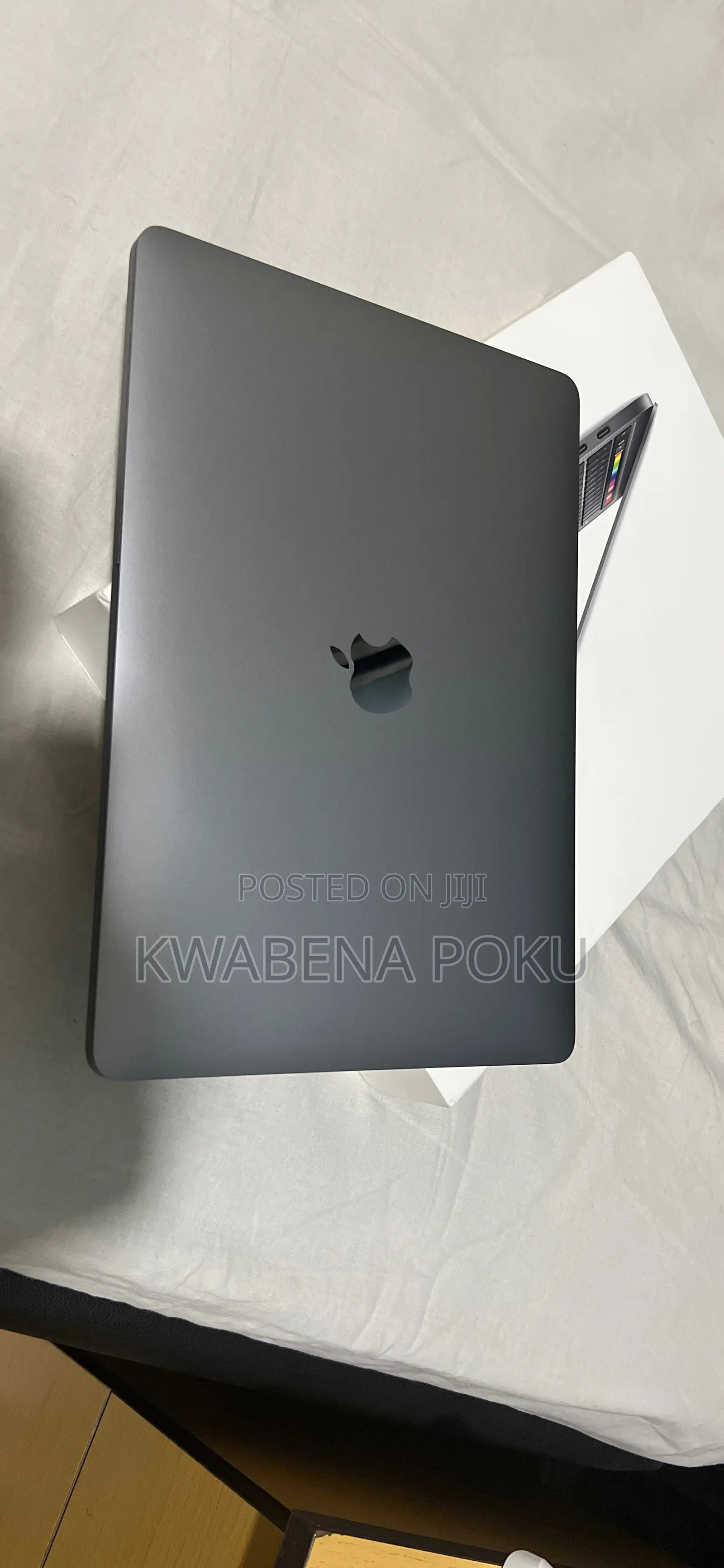 Laptop Apple MacBook 2020 8GB Intel Core i5 SSD 256GB