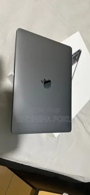 Laptop Apple MacBook 2020 8GB Intel Core i5 SSD 256GB