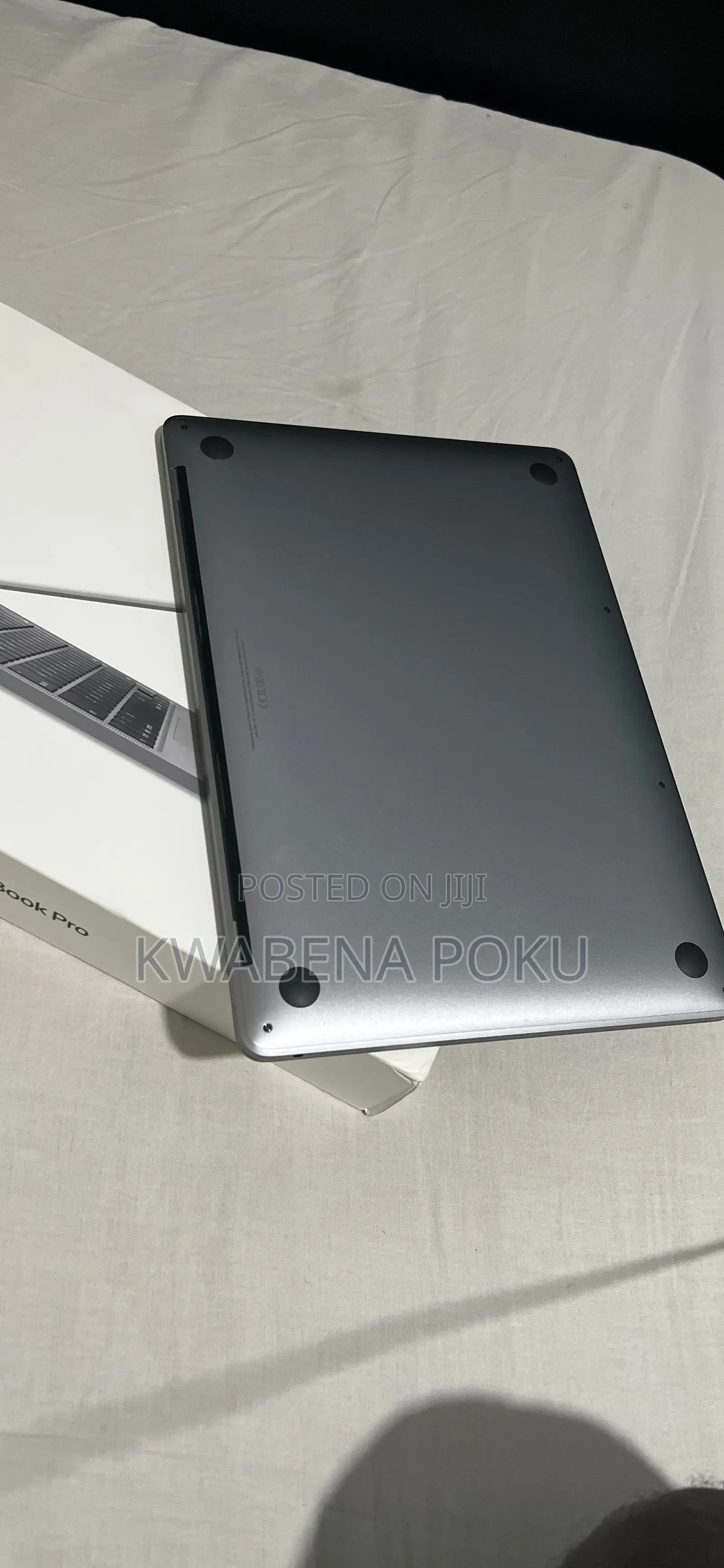 Laptop Apple MacBook 2020 8GB Intel Core i5 SSD 256GB