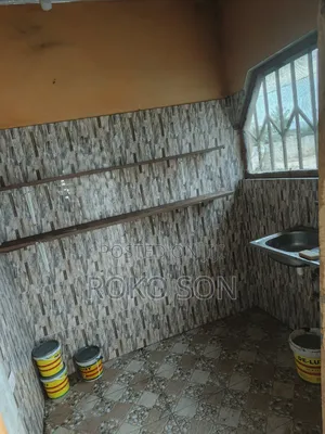 Mini Flat in Dr Roko, Olebu for rent