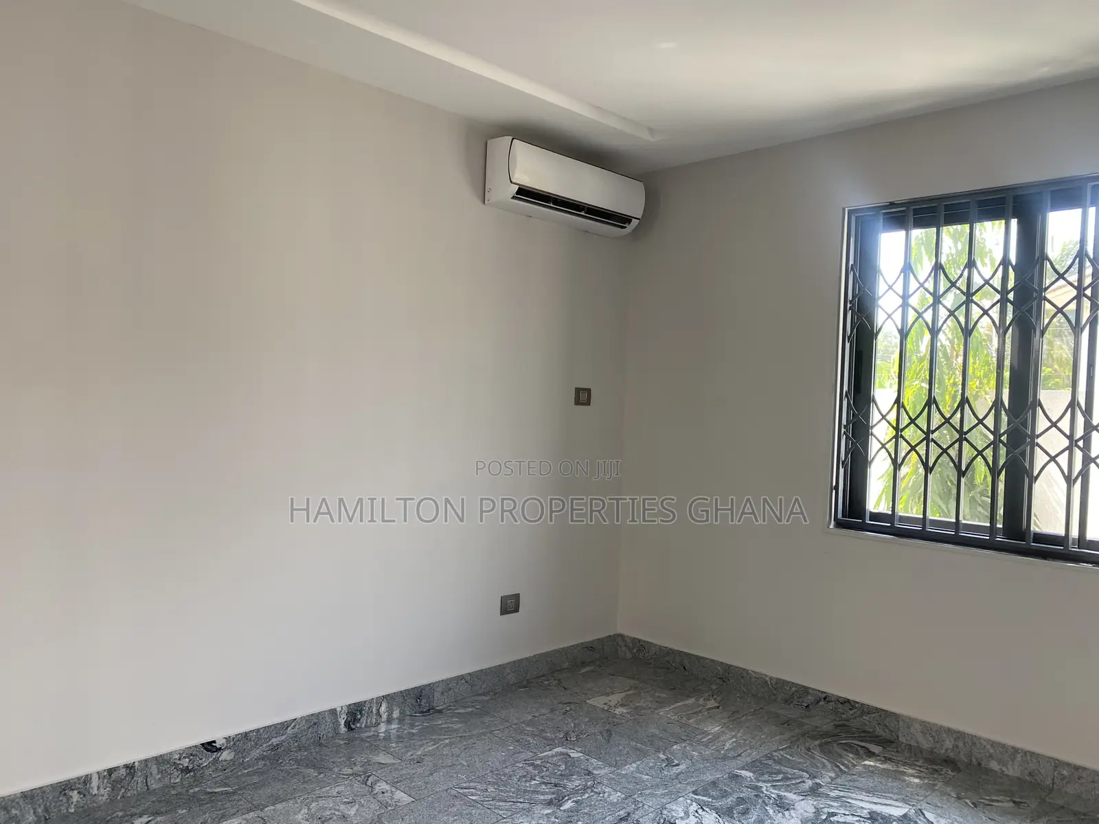 4bdrm Townhouse / Terrace in Airport for rent
