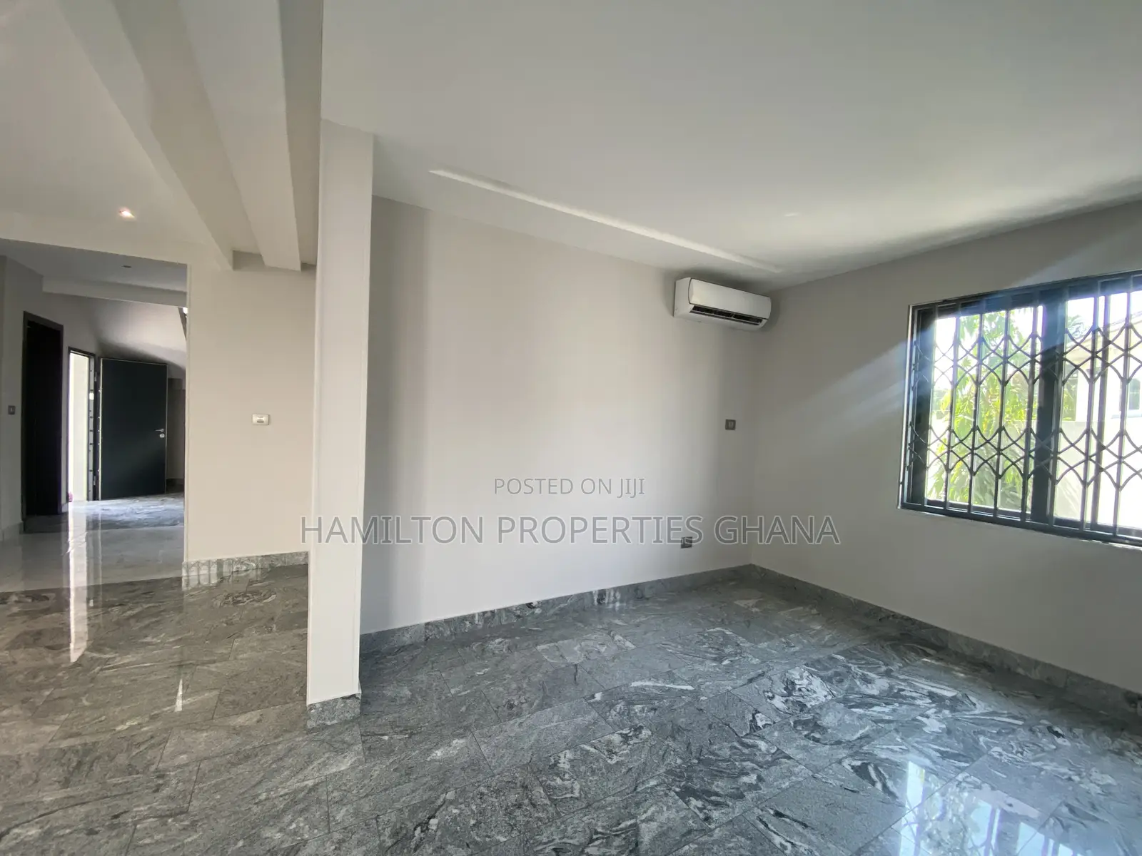 4bdrm Townhouse / Terrace in Airport for rent