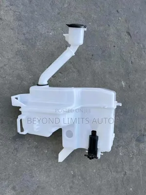 Photo - Toyota Highlander 2020,2021,2822,2023,2024 Wiper Bottle