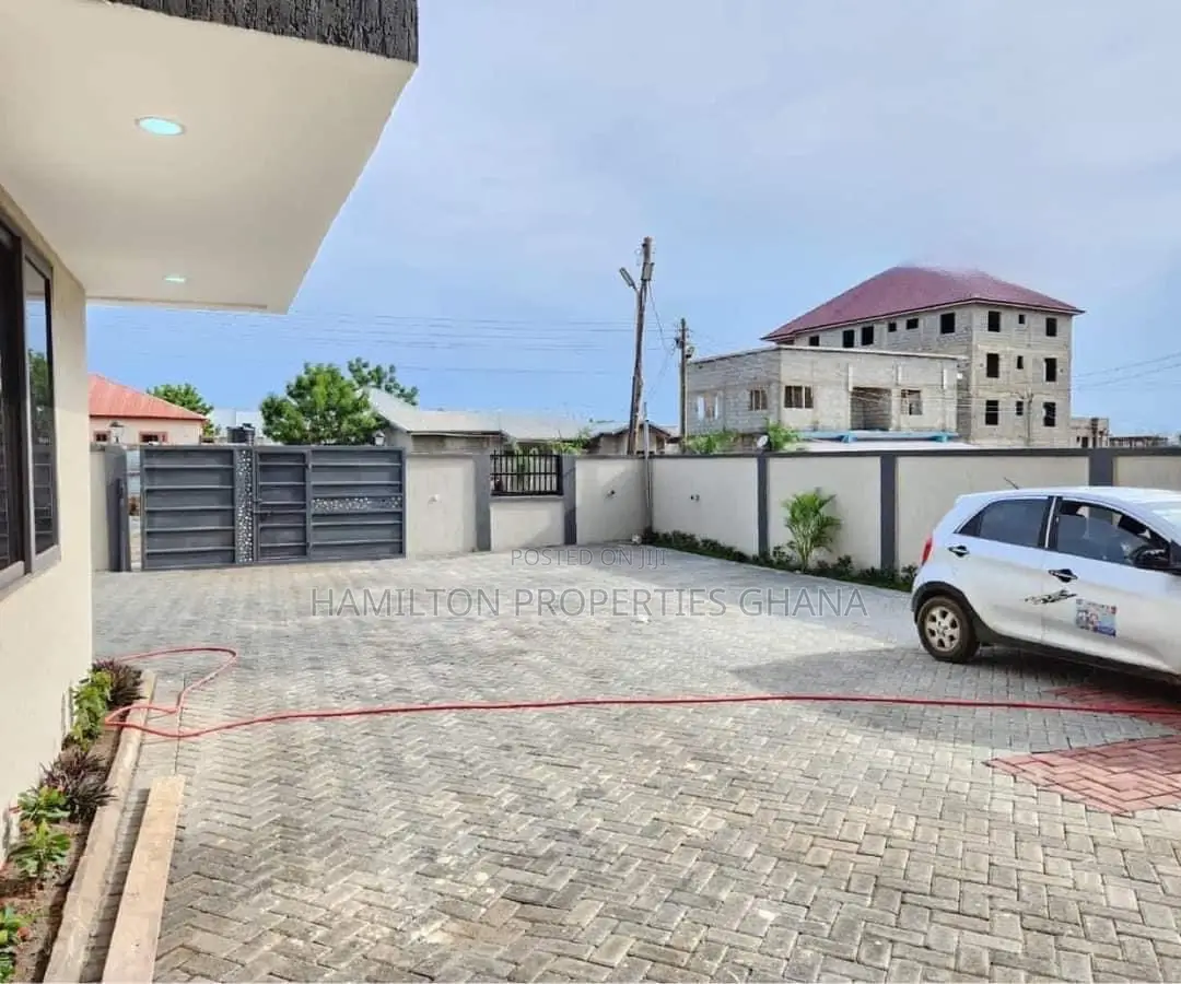 2bdrm Apartment in Ashaley Botwe for rent