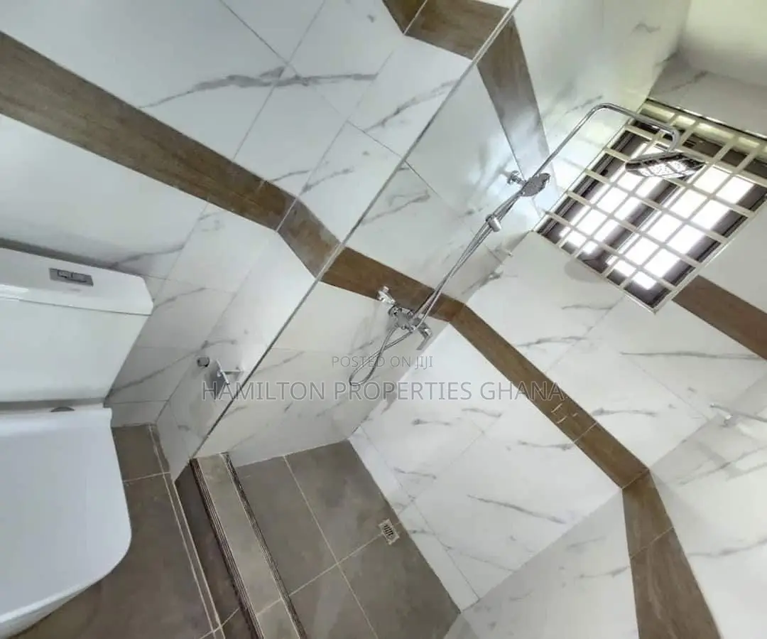 2bdrm Apartment in Ashaley Botwe for rent