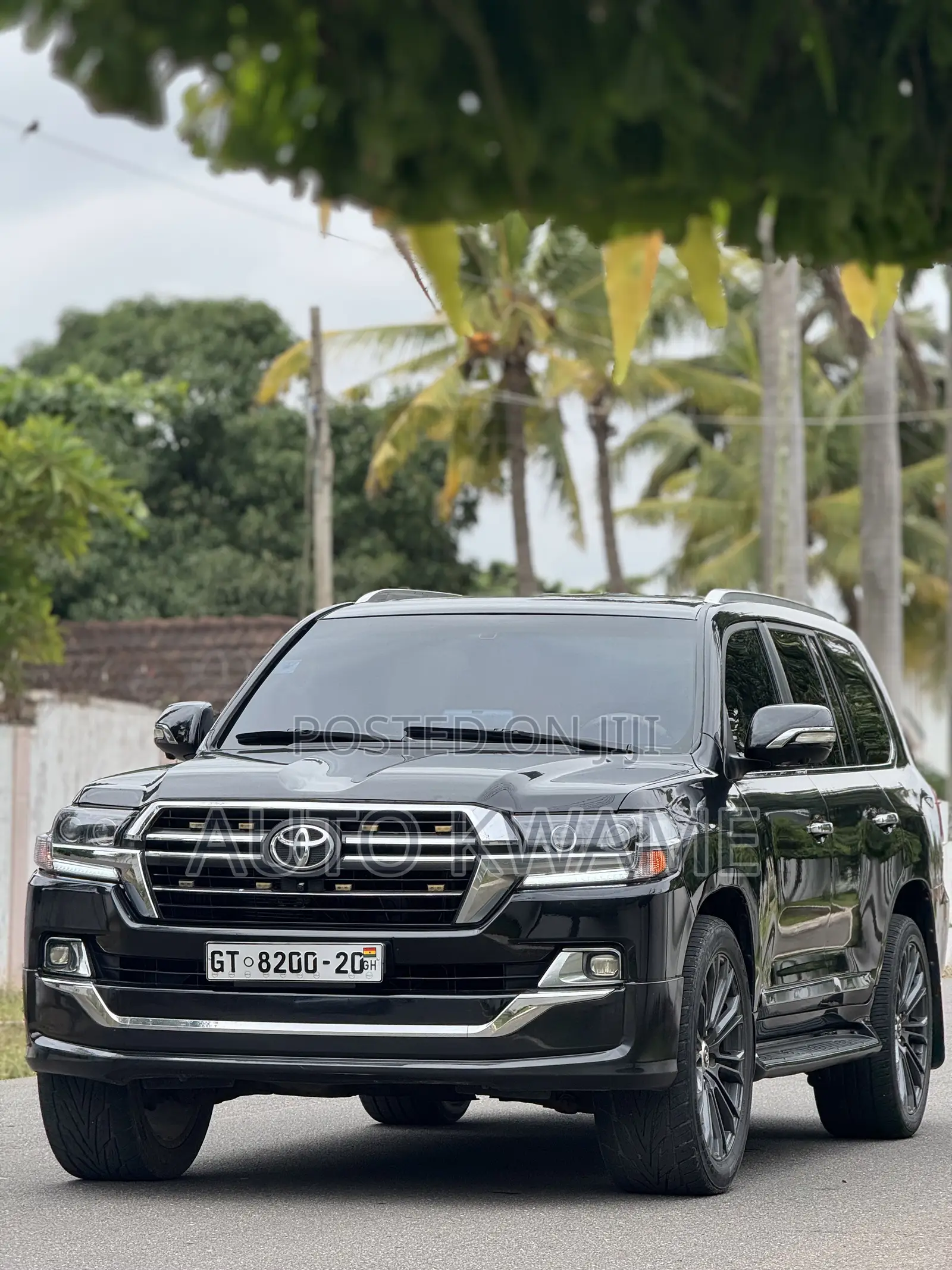 Toyota Land Cruiser 4.6 V8 VX-R 2015 Black
