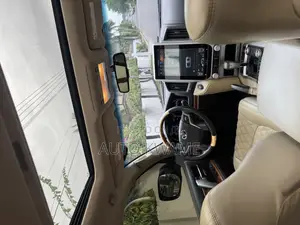 Toyota Land Cruiser 4.6 V8 VX-R 2015 Black