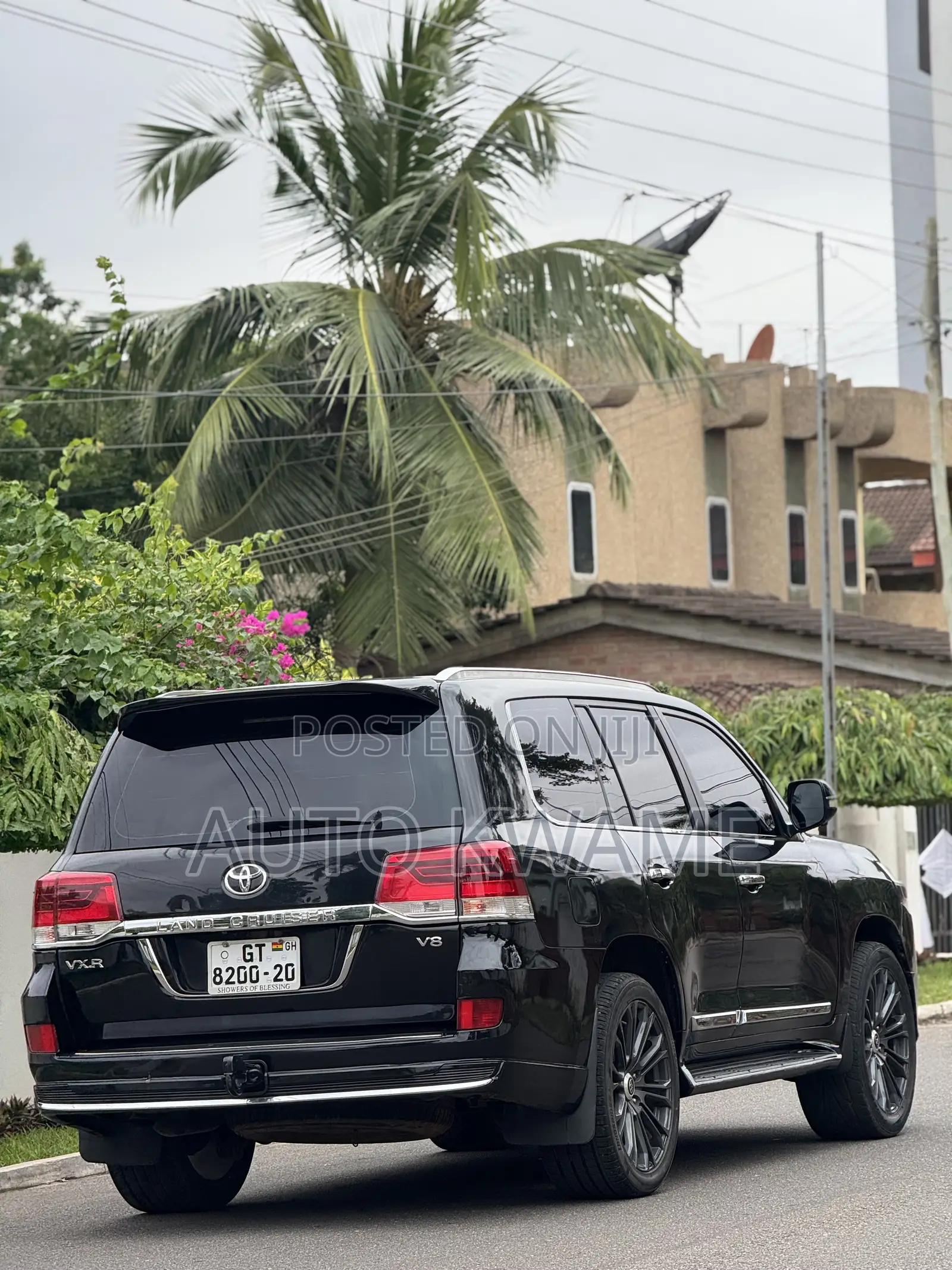 Toyota Land Cruiser 4.6 V8 VX-R 2015 Black