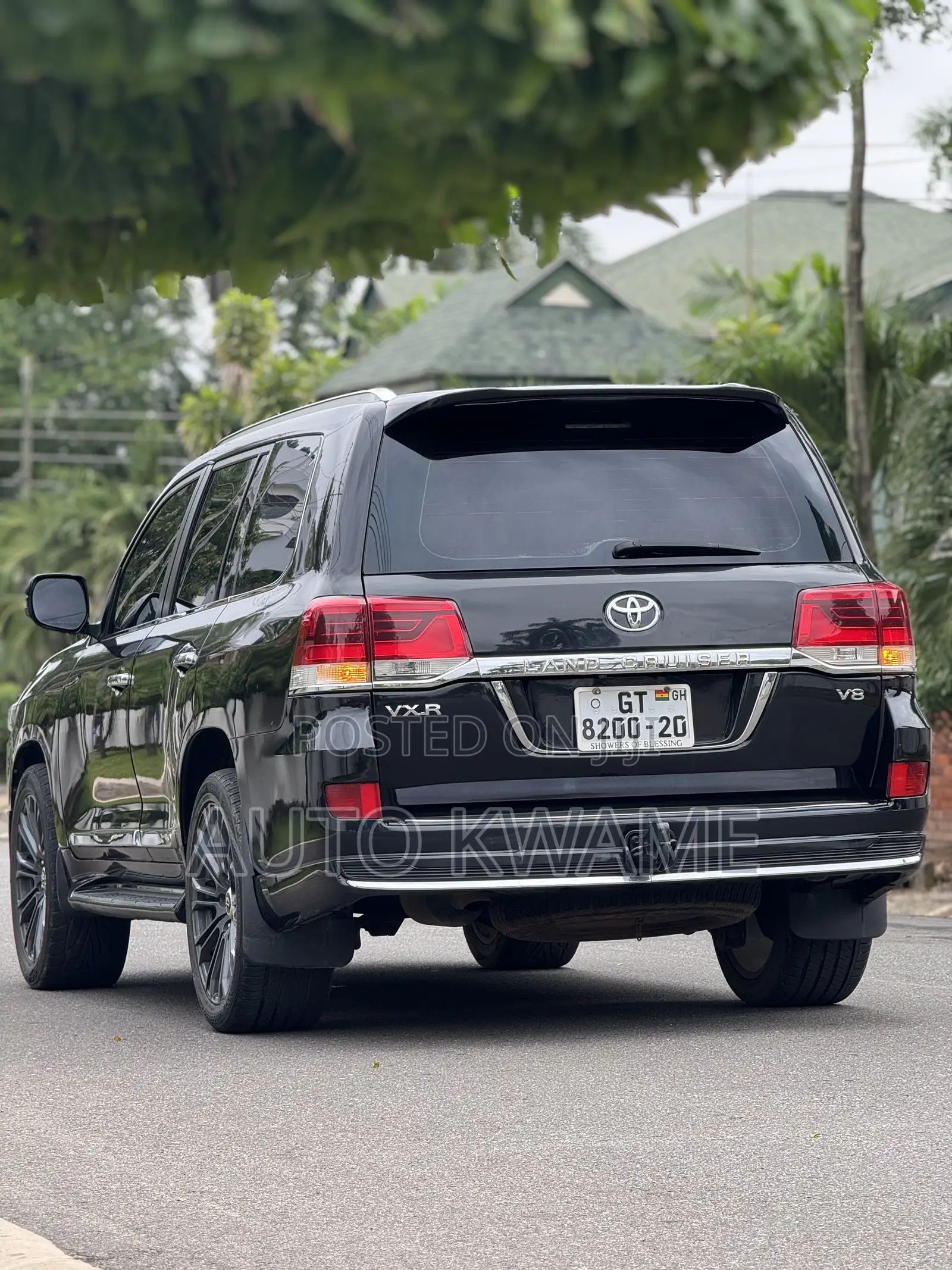 Toyota Land Cruiser 4.6 V8 VX-R 2015 Black
