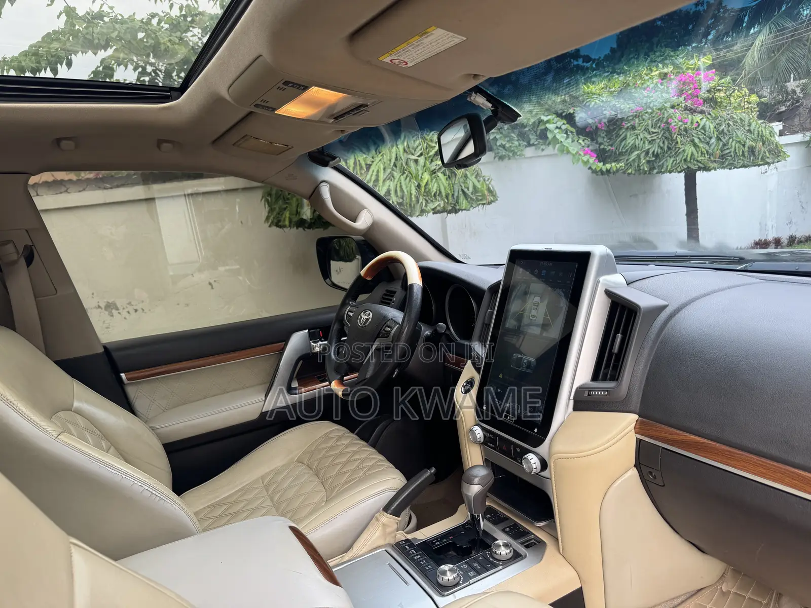 Toyota Land Cruiser 4.6 V8 VX-R 2015 Black