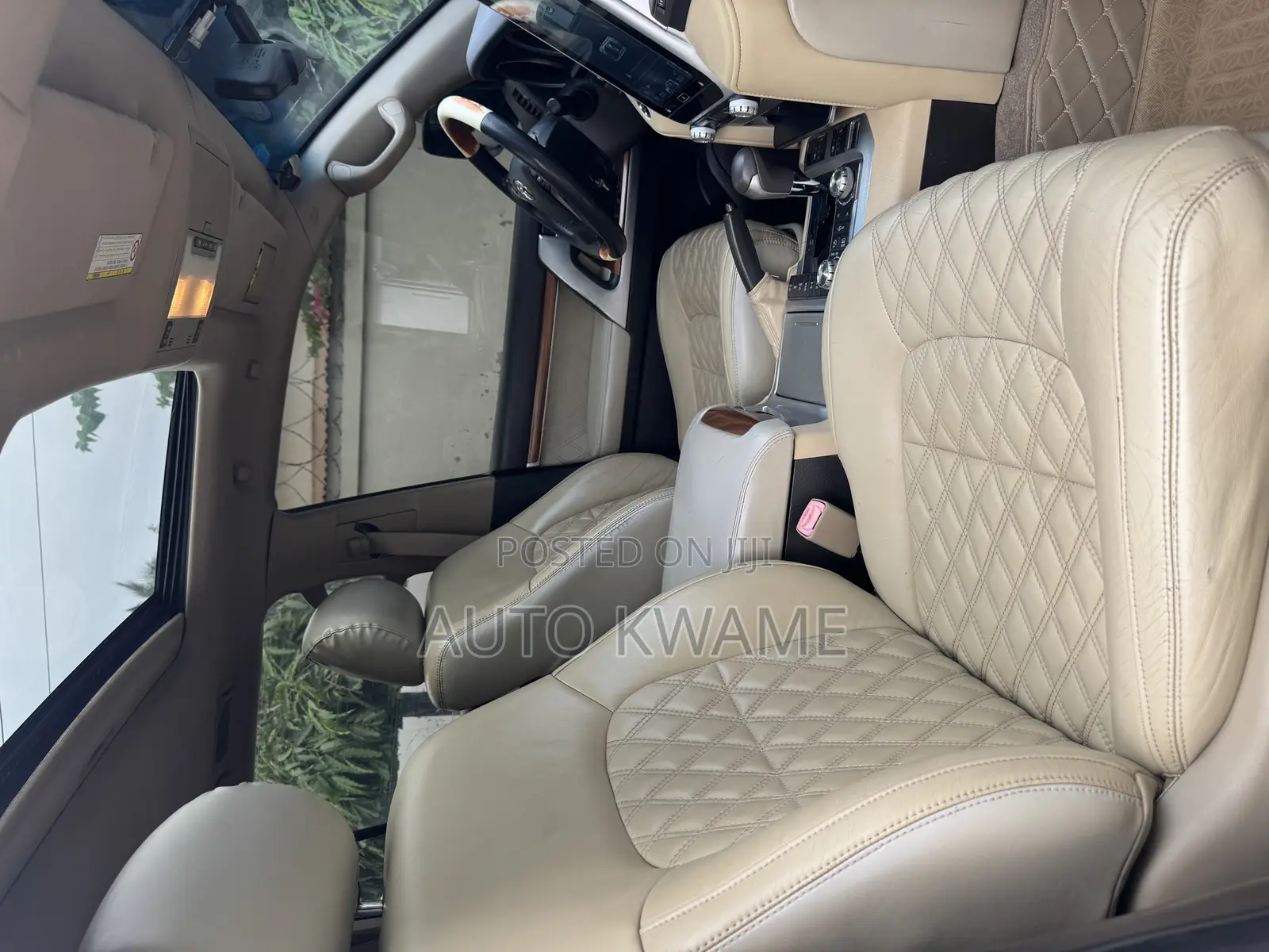 Toyota Land Cruiser 4.6 V8 VX-R 2015 Black