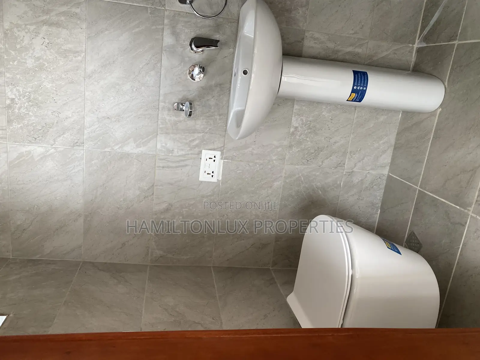 2bdrm Apartment in Ashaley Botwe for rent