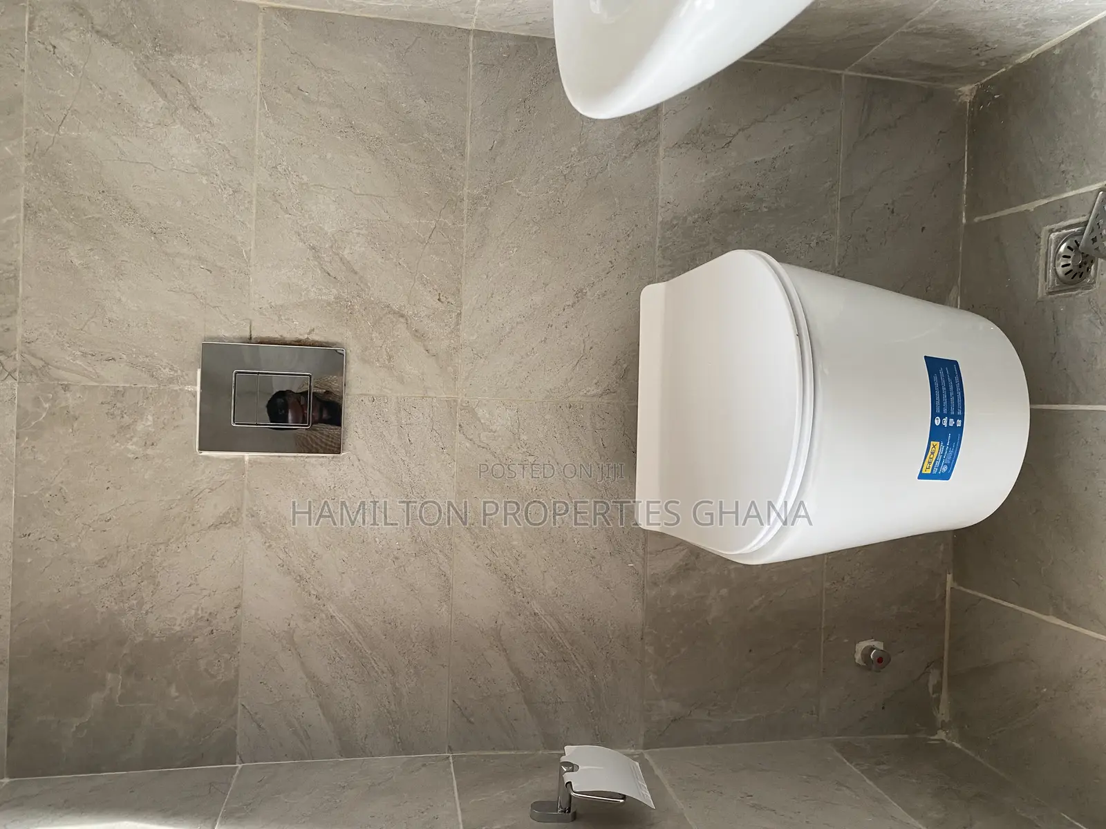 2bdrm Apartment in Ashaley Botwe for rent