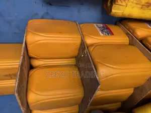 Photo - 20 Liters Concrete Hardner (Big Gallon)