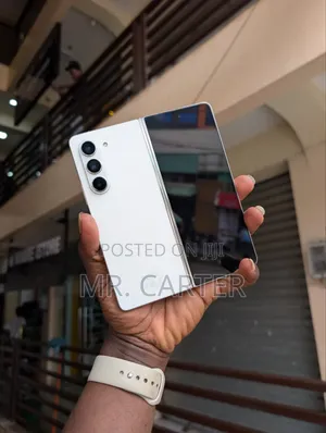 New Samsung Galaxy Z Fold 5 256 GB White