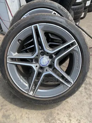 Benz Rim 18 With Run Flat Tire