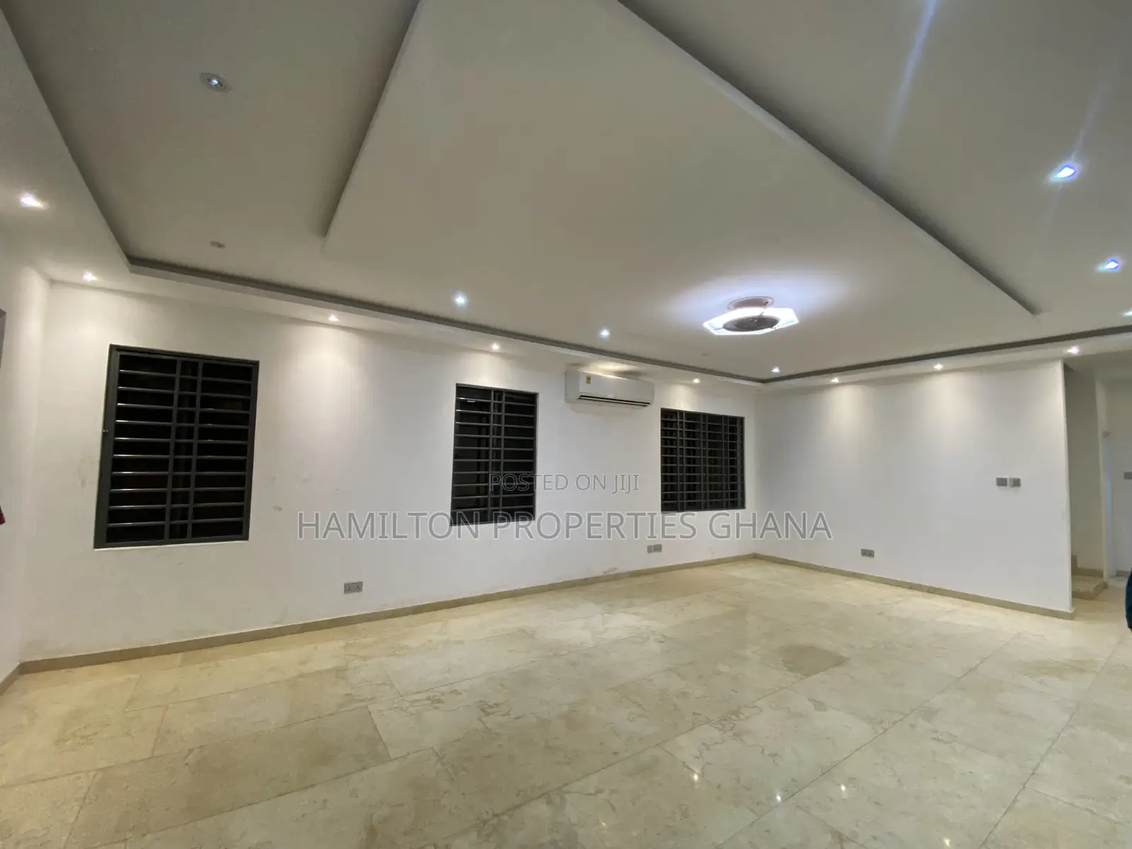 4bdrm Mansion in East Legon Hills for sale