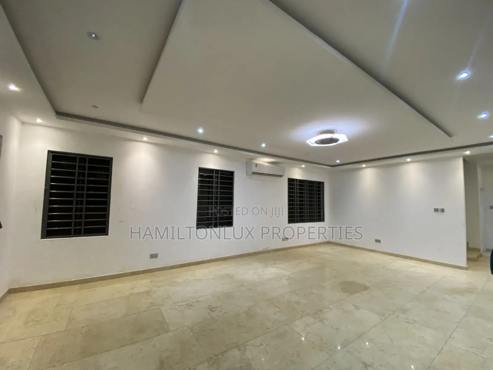 4bdrm Mansion in East Legon Hills for sale