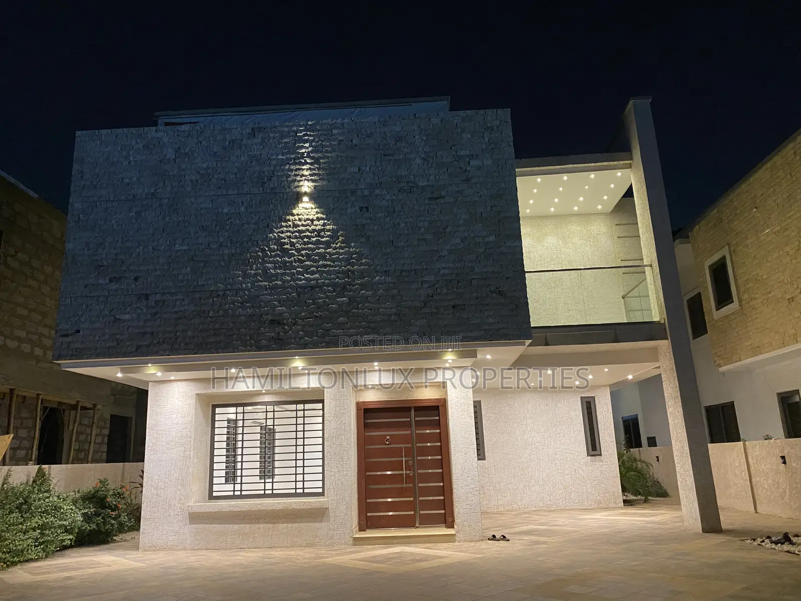 4bdrm Mansion in East Legon Hills for sale