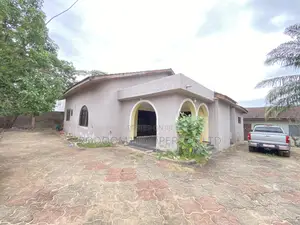 7bdrm House in Paraku Estate,Dome for sale