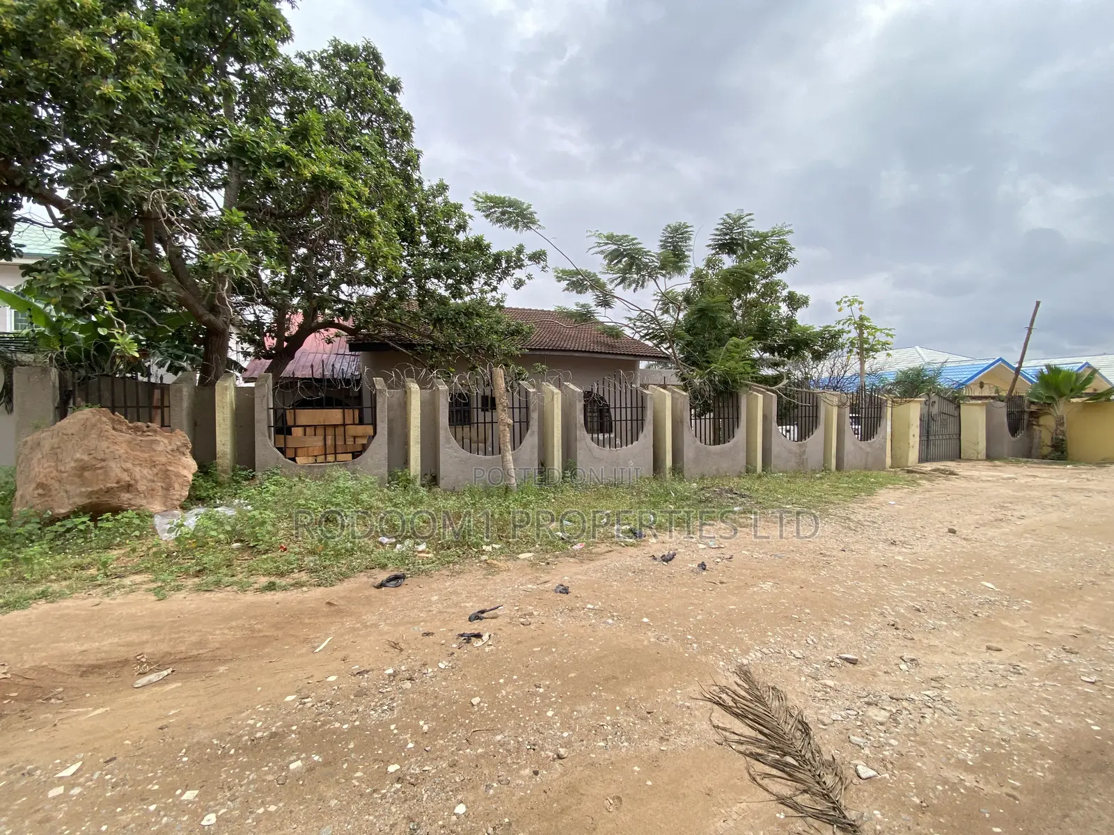 7bdrm House in Paraku Estate,Dome for sale