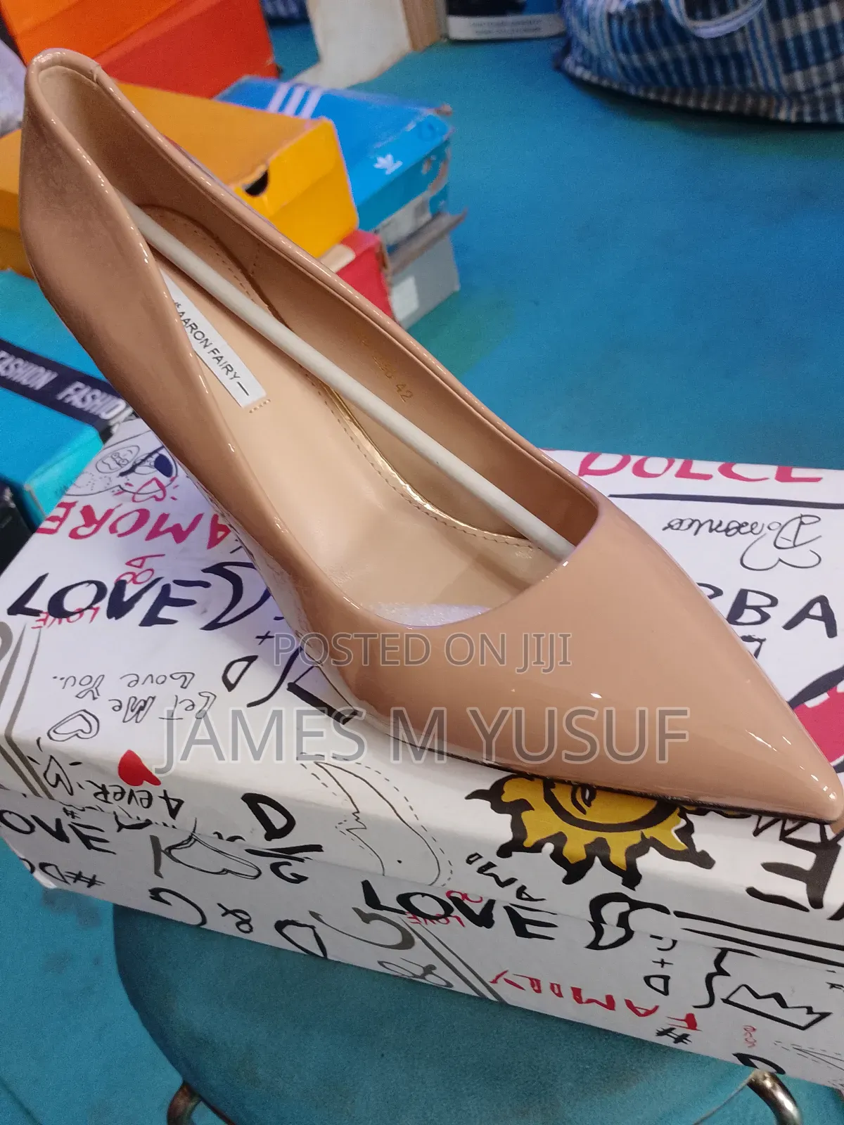 Step Into Style and Sophistication With the Amitin Ladies