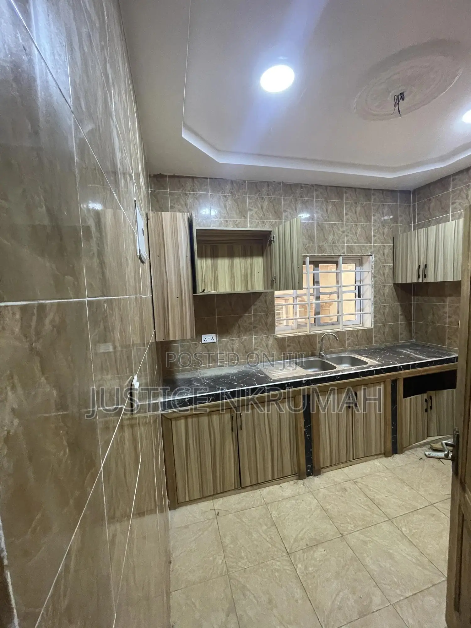 1bdrm Apartment in Mr Justice Estate, Bortiano for rent