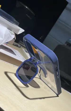 Magnetic Sunglasses Holder Case