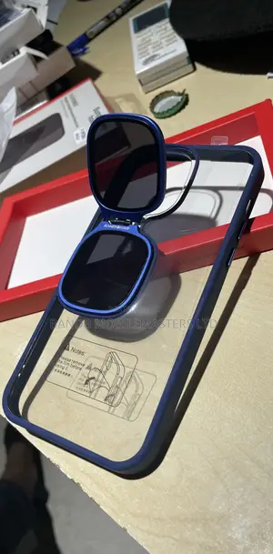 Magnetic Sunglasses Holder Case