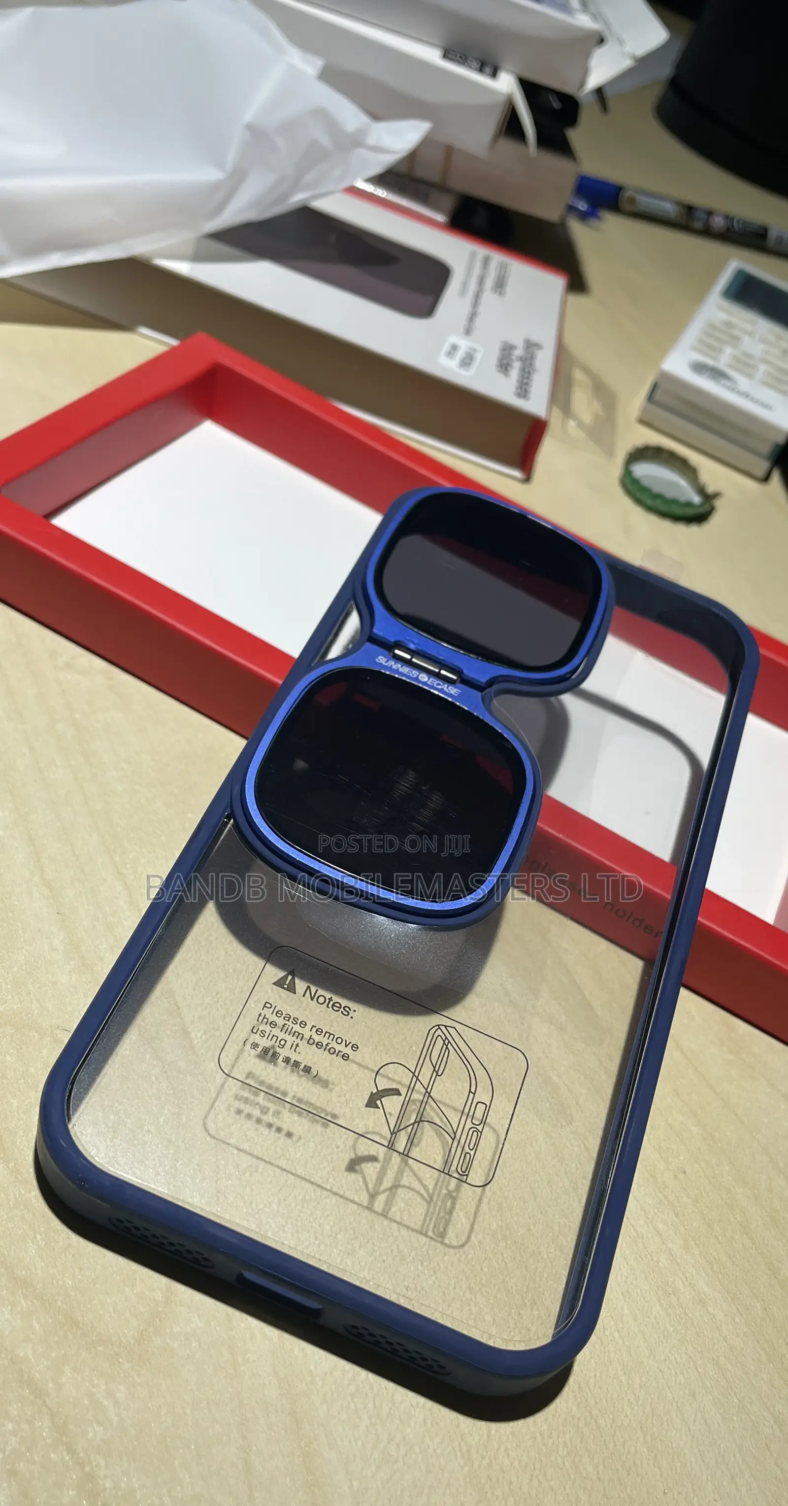 Magnetic Sunglasses Holder Case