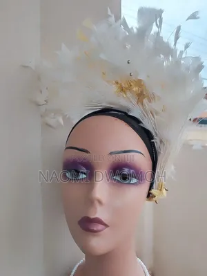 Photo - Lady's Fascinator