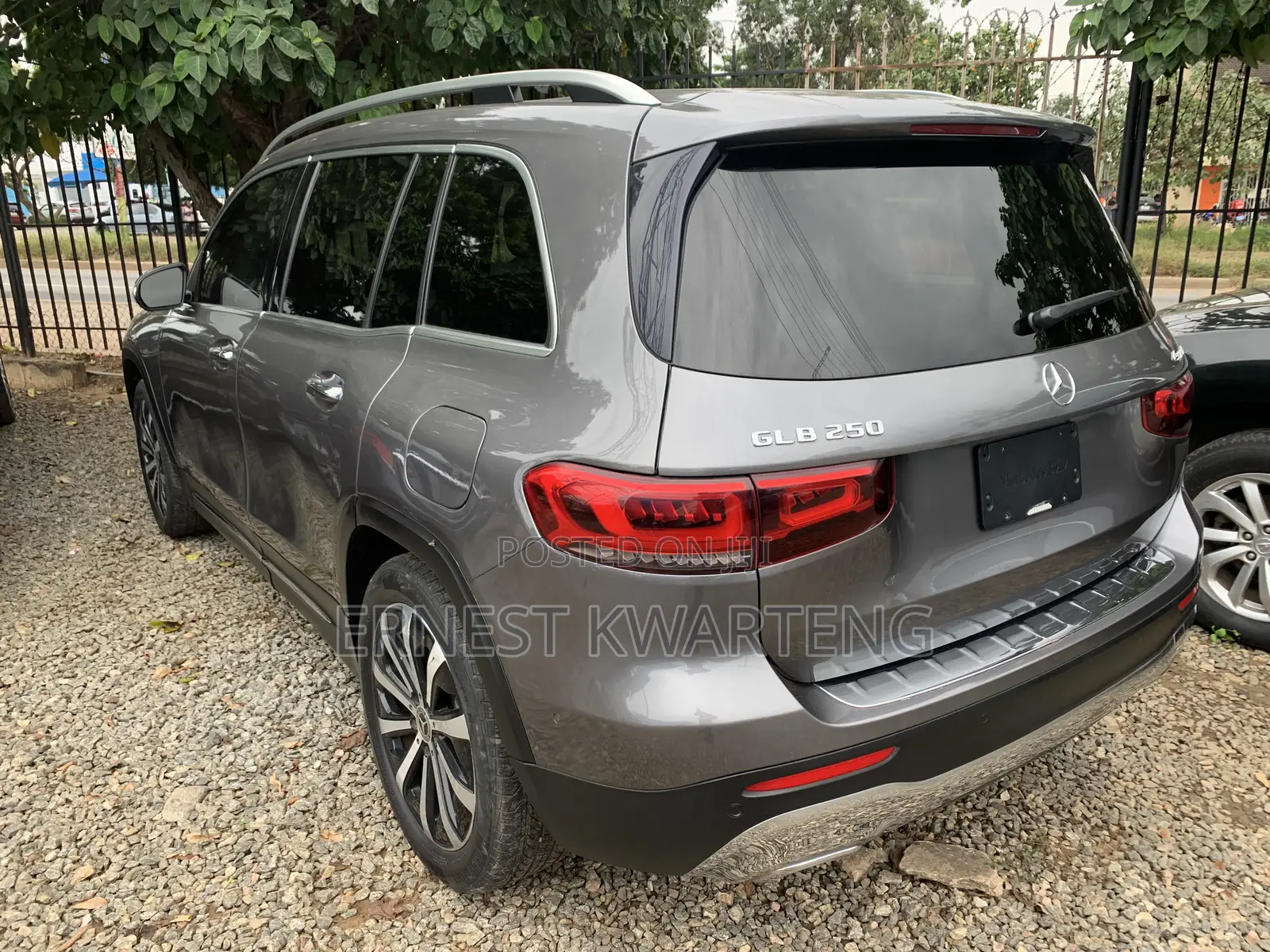 Mercedes-Benz GLB-Class 2022 Gray
