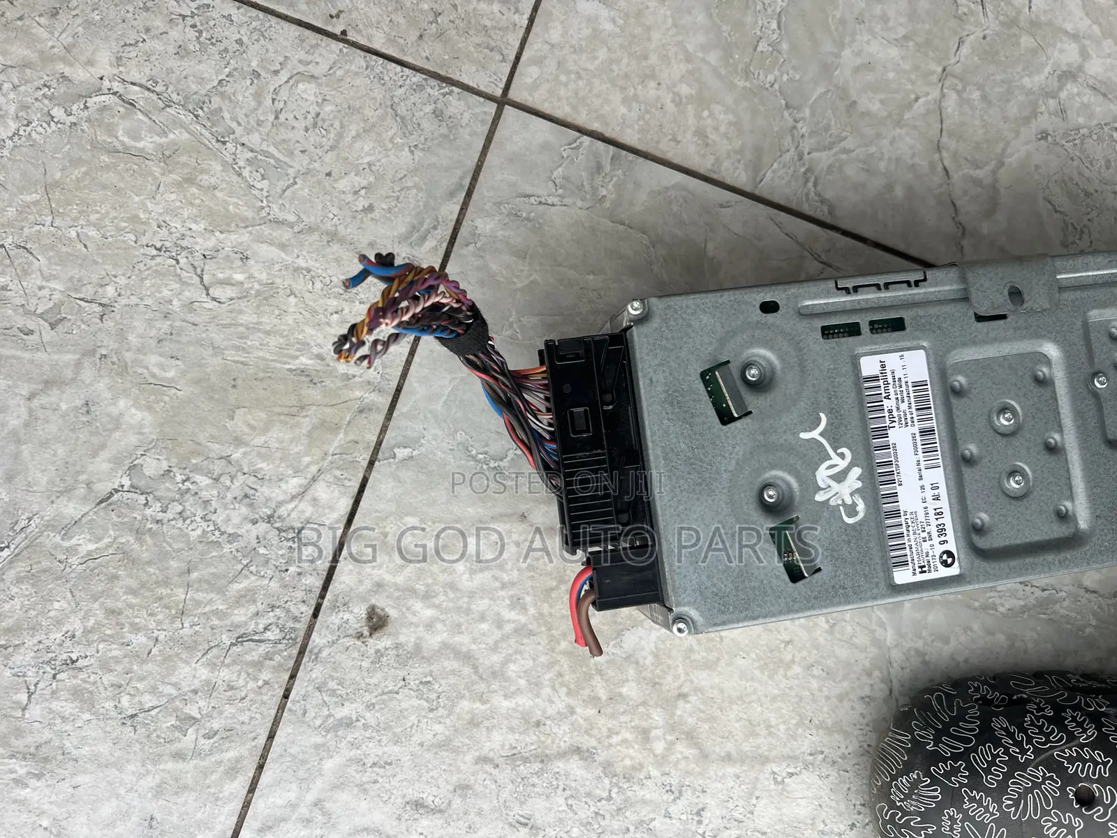 BMW X6 Amplifier