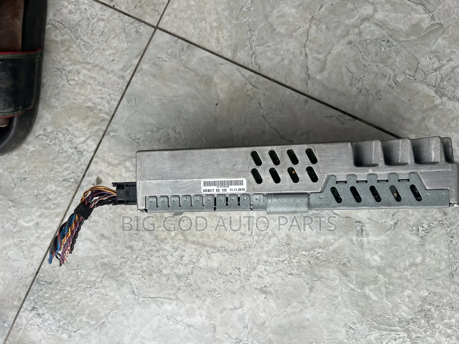 BMW X6 Amplifier