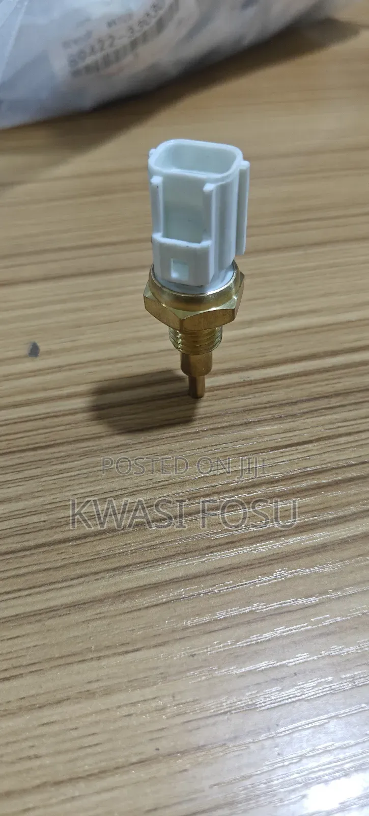 Coolant Temperature Sensor for Toyota
