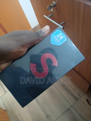 New Samsung Galaxy S22+ 5G 256 GB Black
