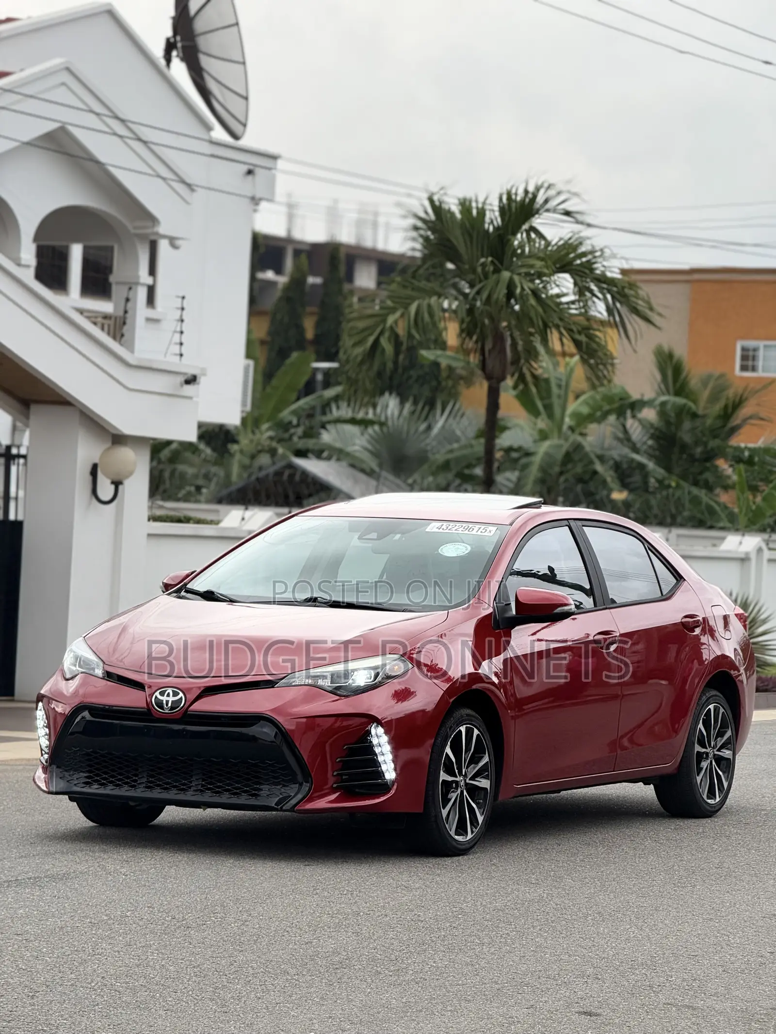 Toyota Corolla XSE 4dr Sedan (1.8L 4cyl CVT) 2017 Red