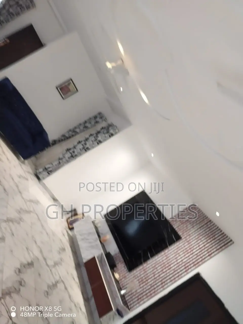 7bdrm House in Anwomaso Domiabra, Kumasi Metropolitan for sale