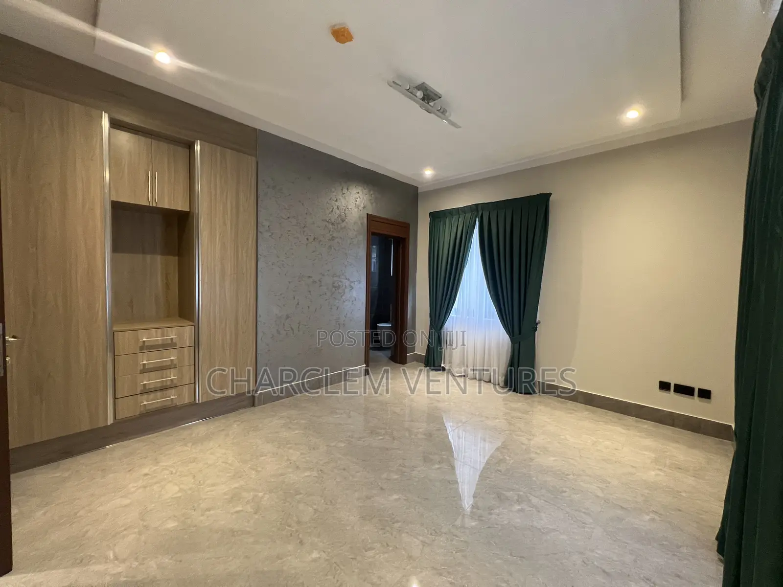 4bdrm Townhouse / Terrace in Charclem Ventures, Roman Ridge for rent