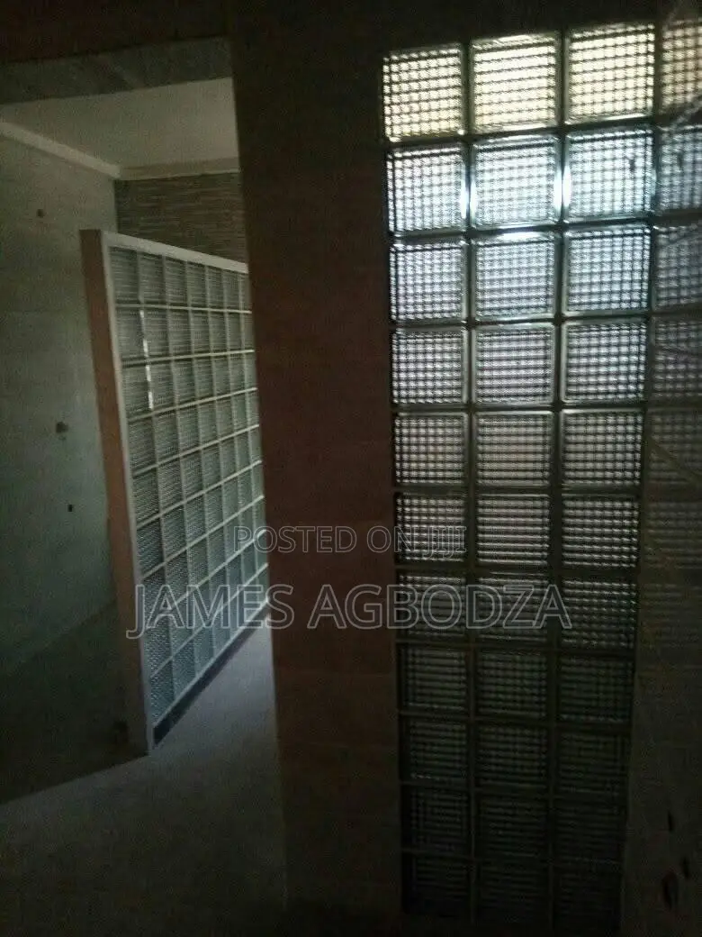 Good Glass Tiles Master