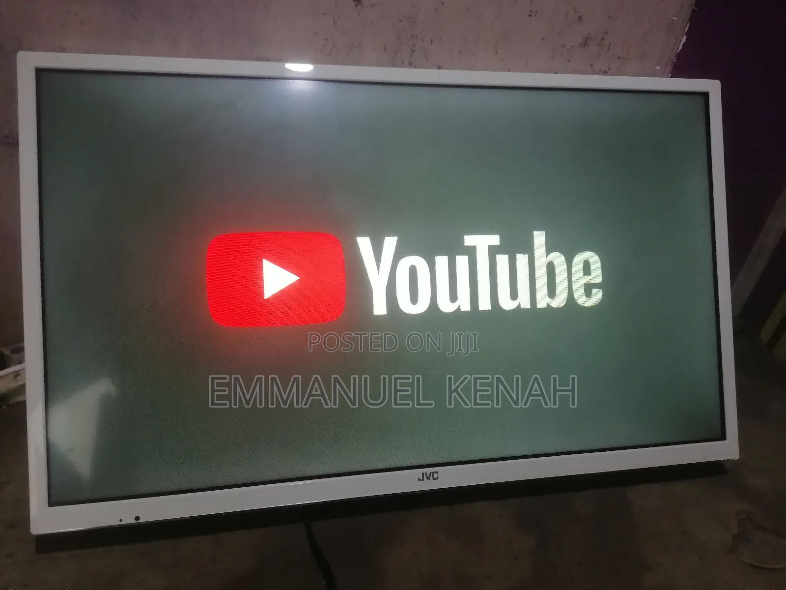 Smart JVC Tv (32 Inches)