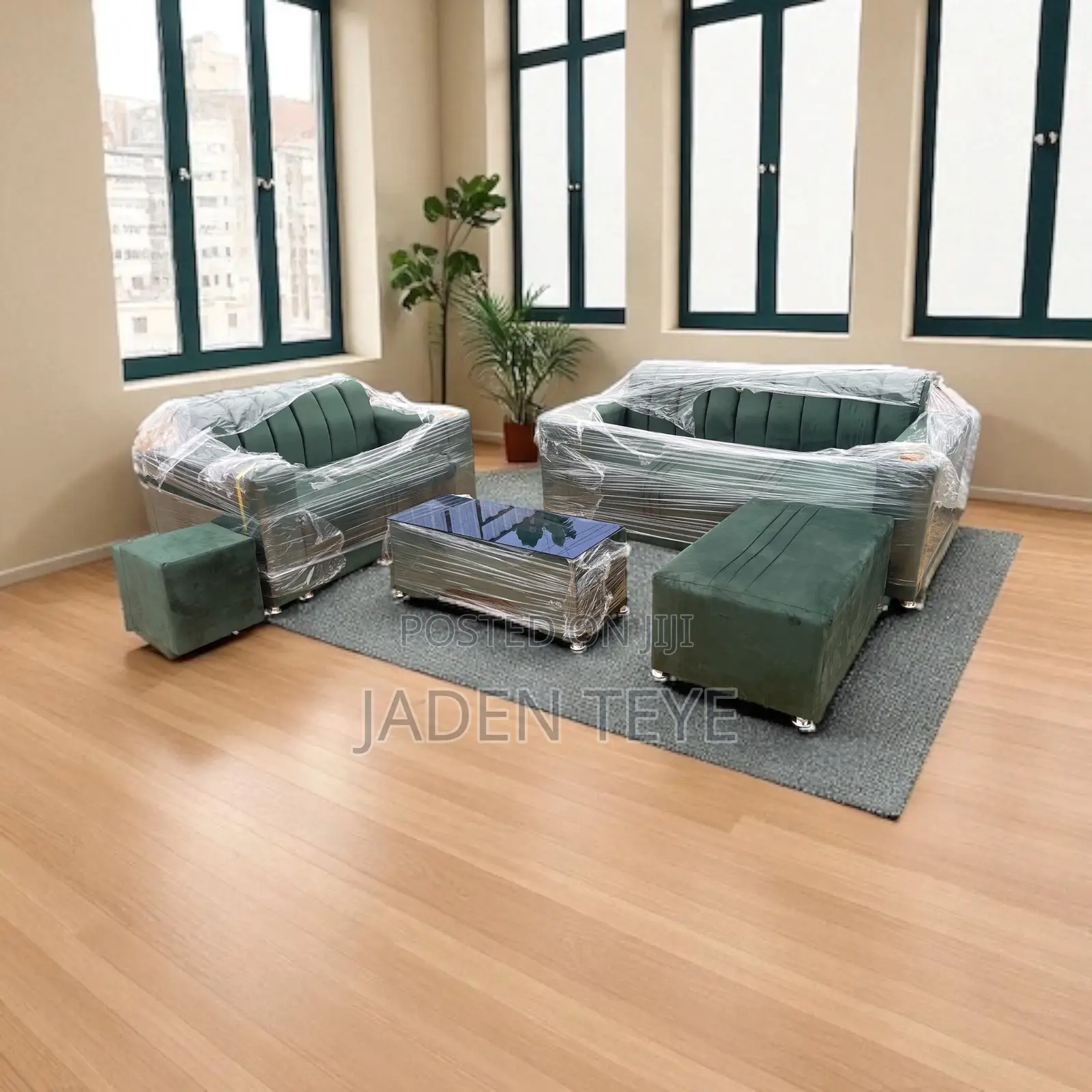 Brand New Luxury Sofa Set for Seller