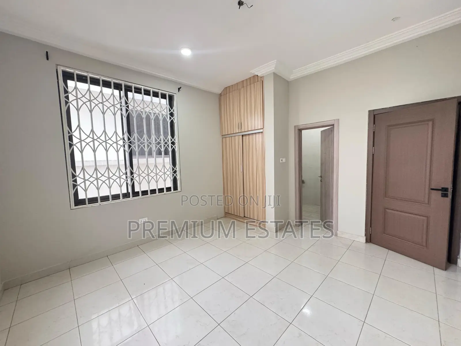 4bdrm Townhouse / Terrace in East Legon for rent