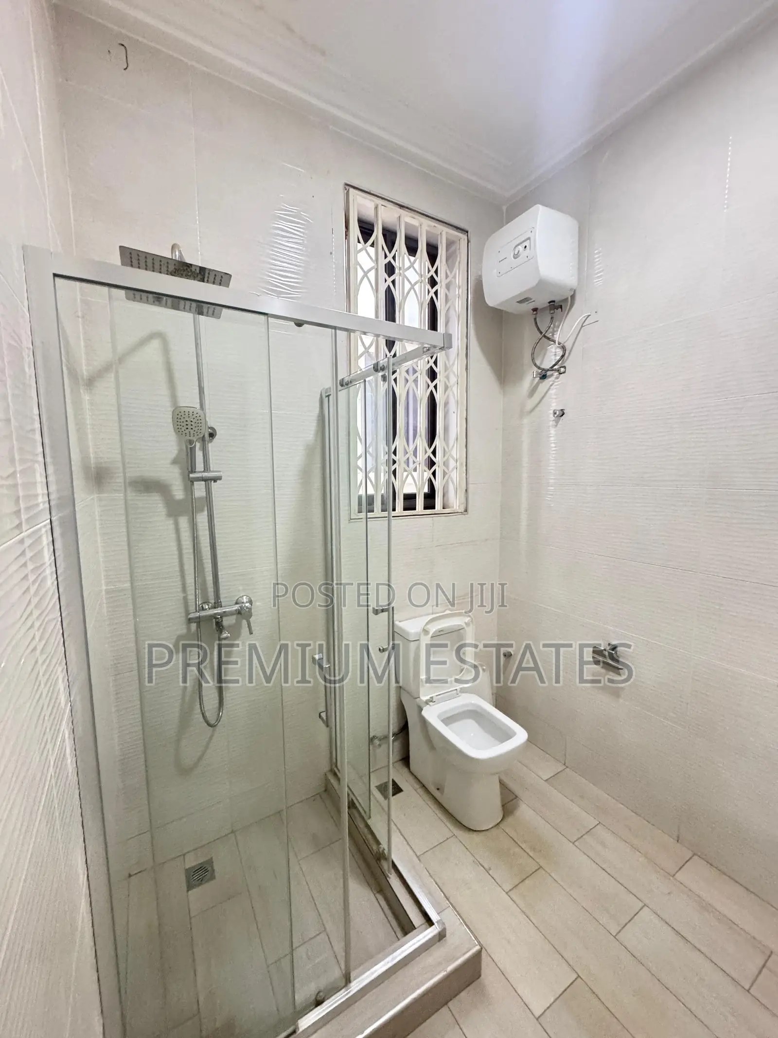 4bdrm Townhouse / Terrace in East Legon for rent