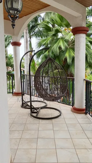 10bdrm Bungalow in Trassaco, Adjiriganor for sale