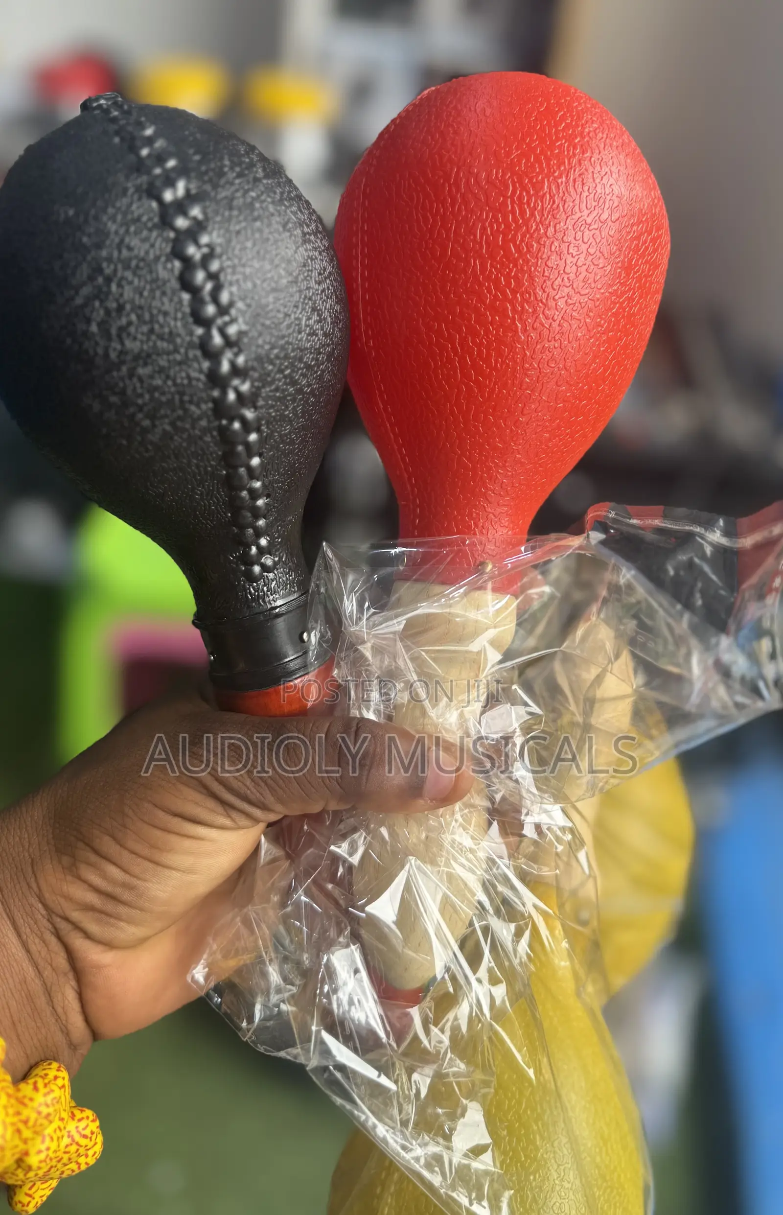 Hand Shaker (Maracas) Pair