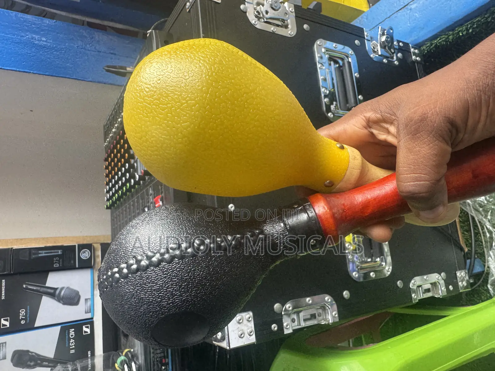 Hand Shaker (Maracas) Pair